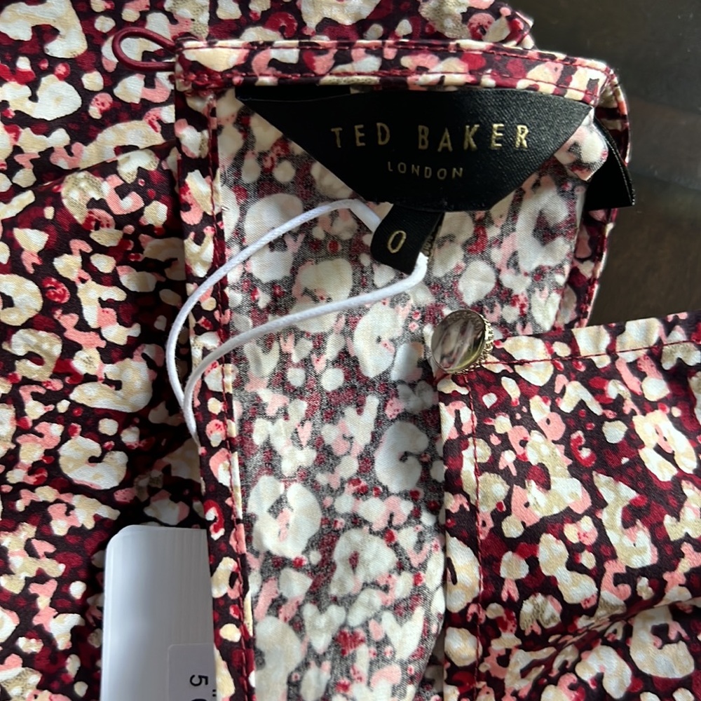 TED BAKER LONDON Ruffle-Trim Abstract Top - Picture 5 of 13
